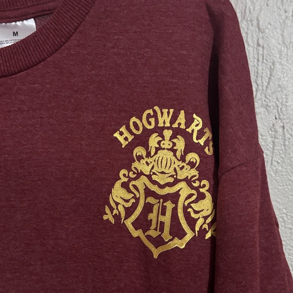 Wizarding World Harry Potter Hogwarts Maroon Sweatshirt Size M - Picture 2 of 7